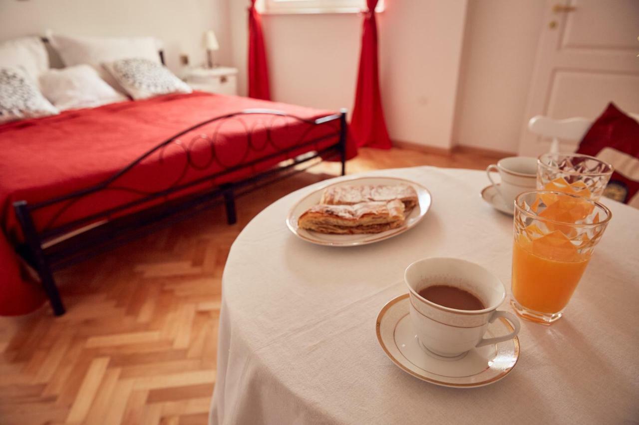 Apartment Vintage Каштела Экстерьер фото