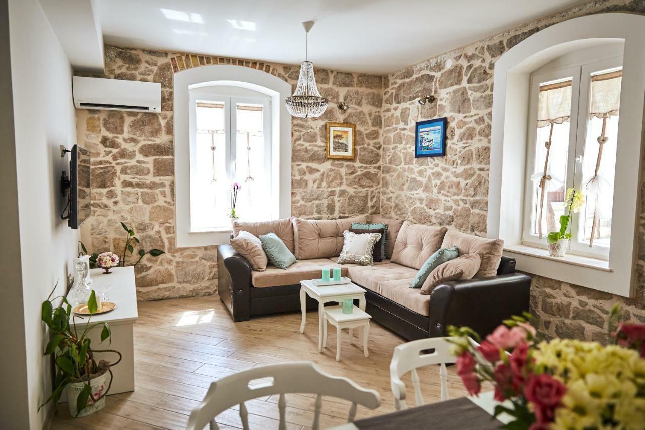 Apartment Vintage Каштела Экстерьер фото
