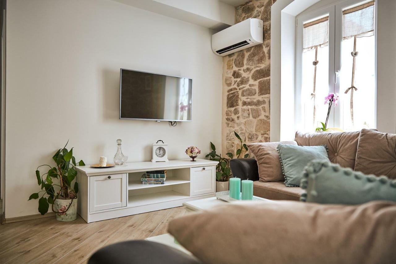 Apartment Vintage Каштела Экстерьер фото